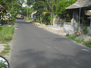 pinggir-jalan-aspal