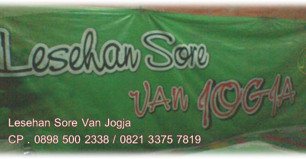 Lesehan Sore Van Jogja