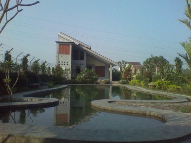 Dijual Rumah cocok untuk homestay, hotel. Luas tanah 1200 Luas Bangunan 270m2.